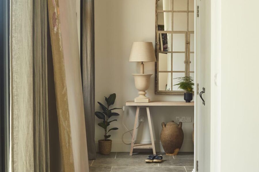 Bull Pen open plan corridor