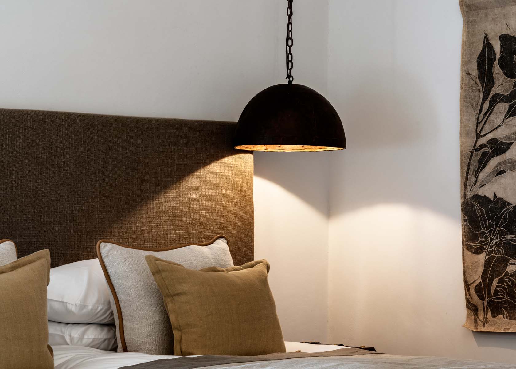 Stylish metal hanging bedside lamp