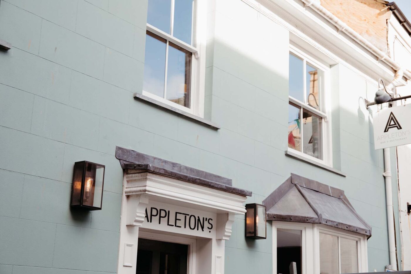 Blue painted building in Fowey