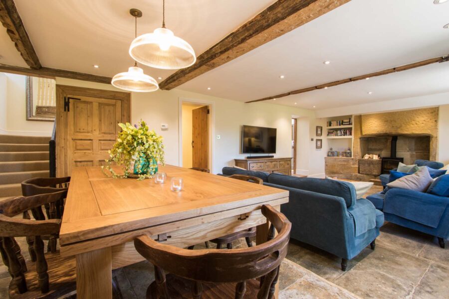 Large open planing dining and sitting area