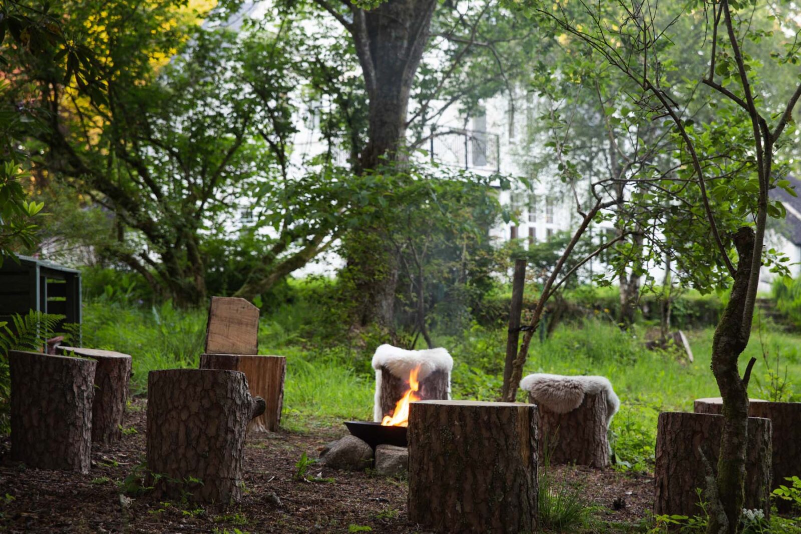 Outdoor firepit