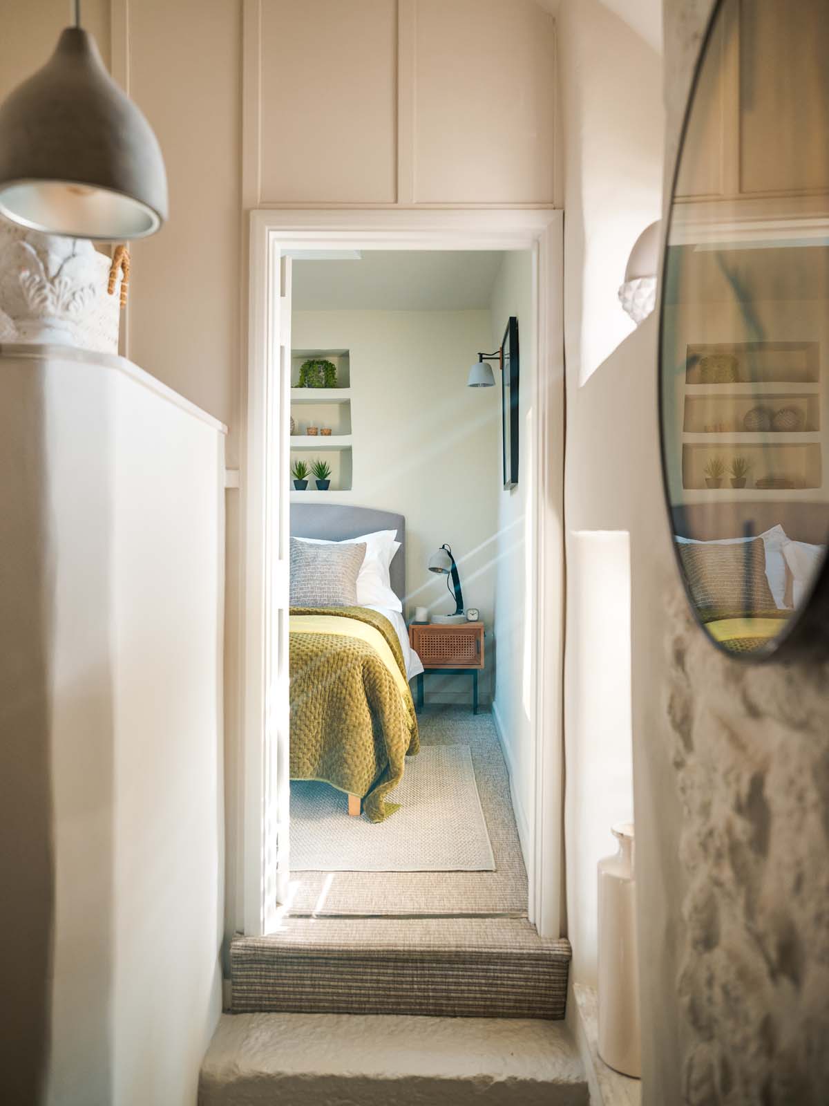 Bedroom cottage on the river Dartmoor Devon