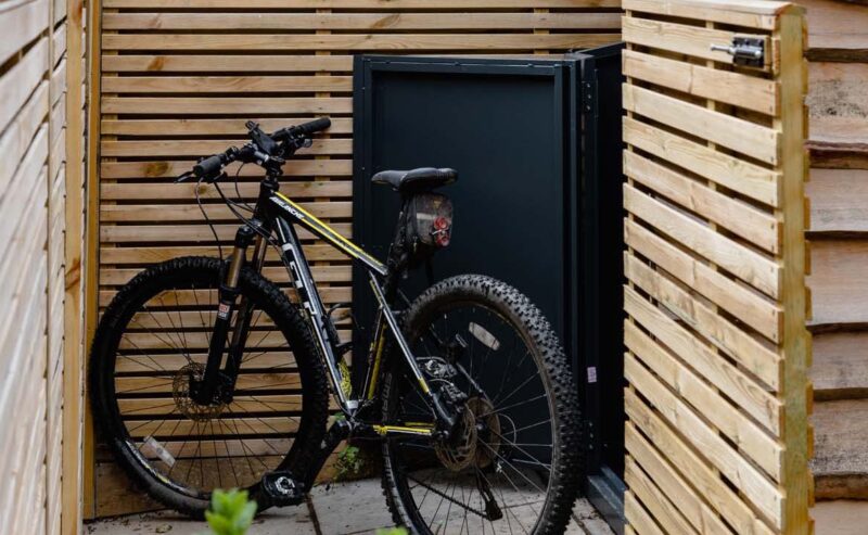 Bike and bike storage