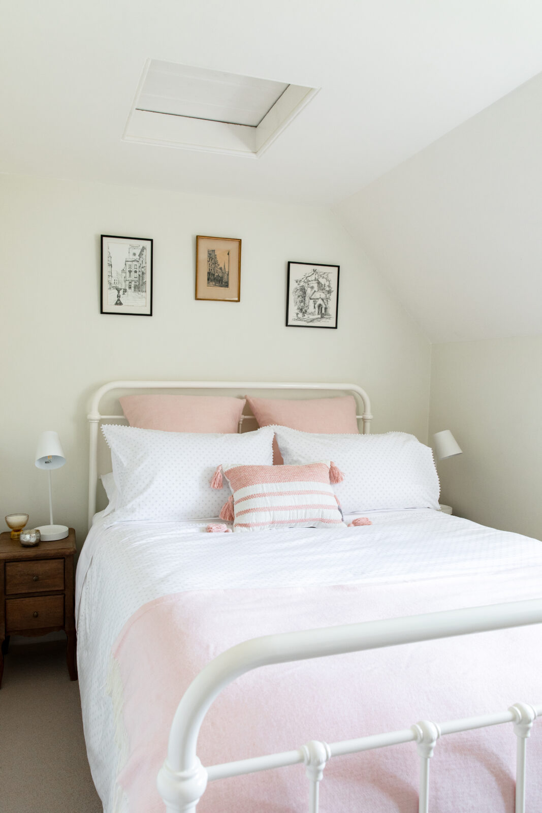 Pretty pink double room