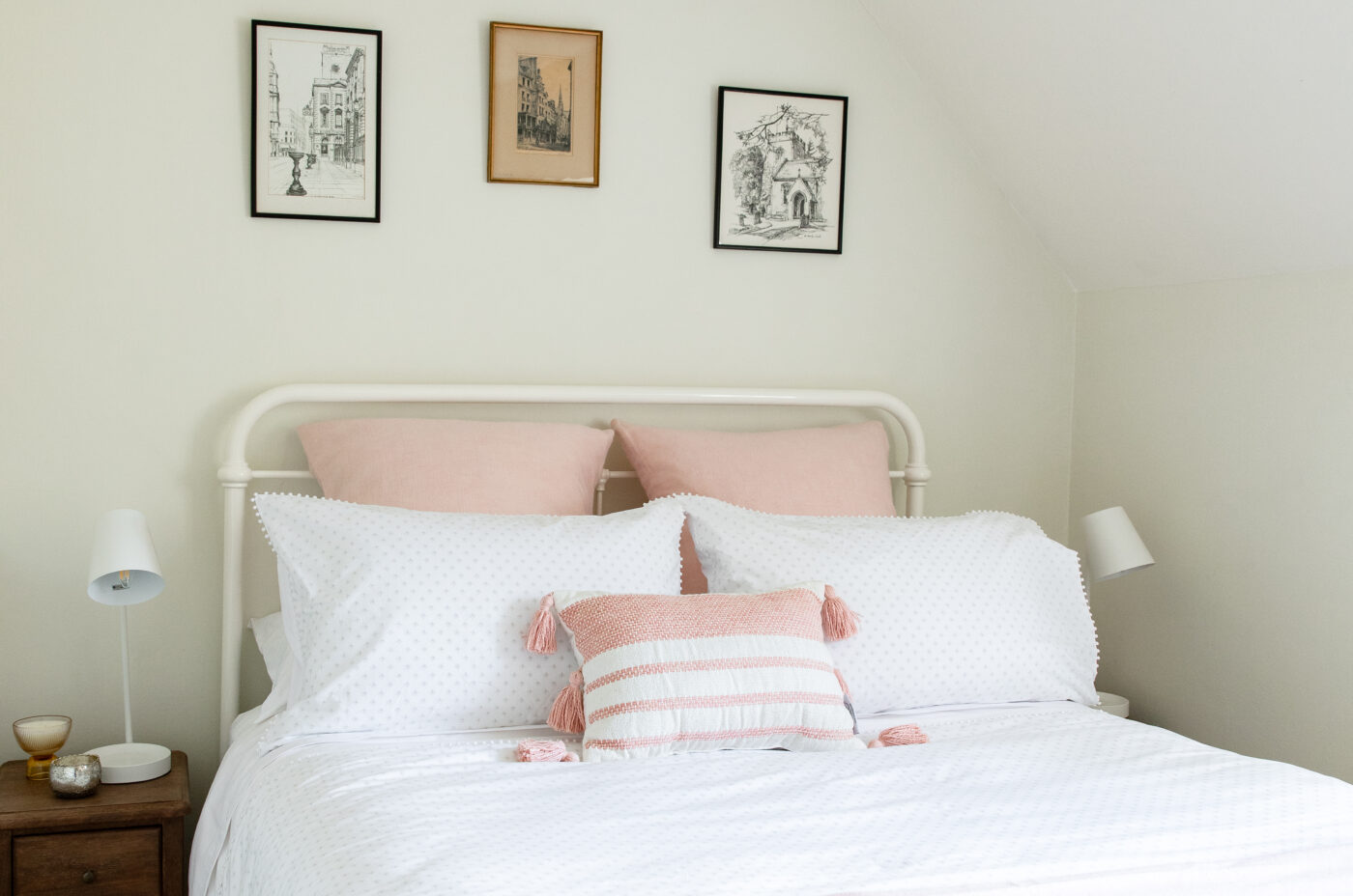 Pretty pink double room