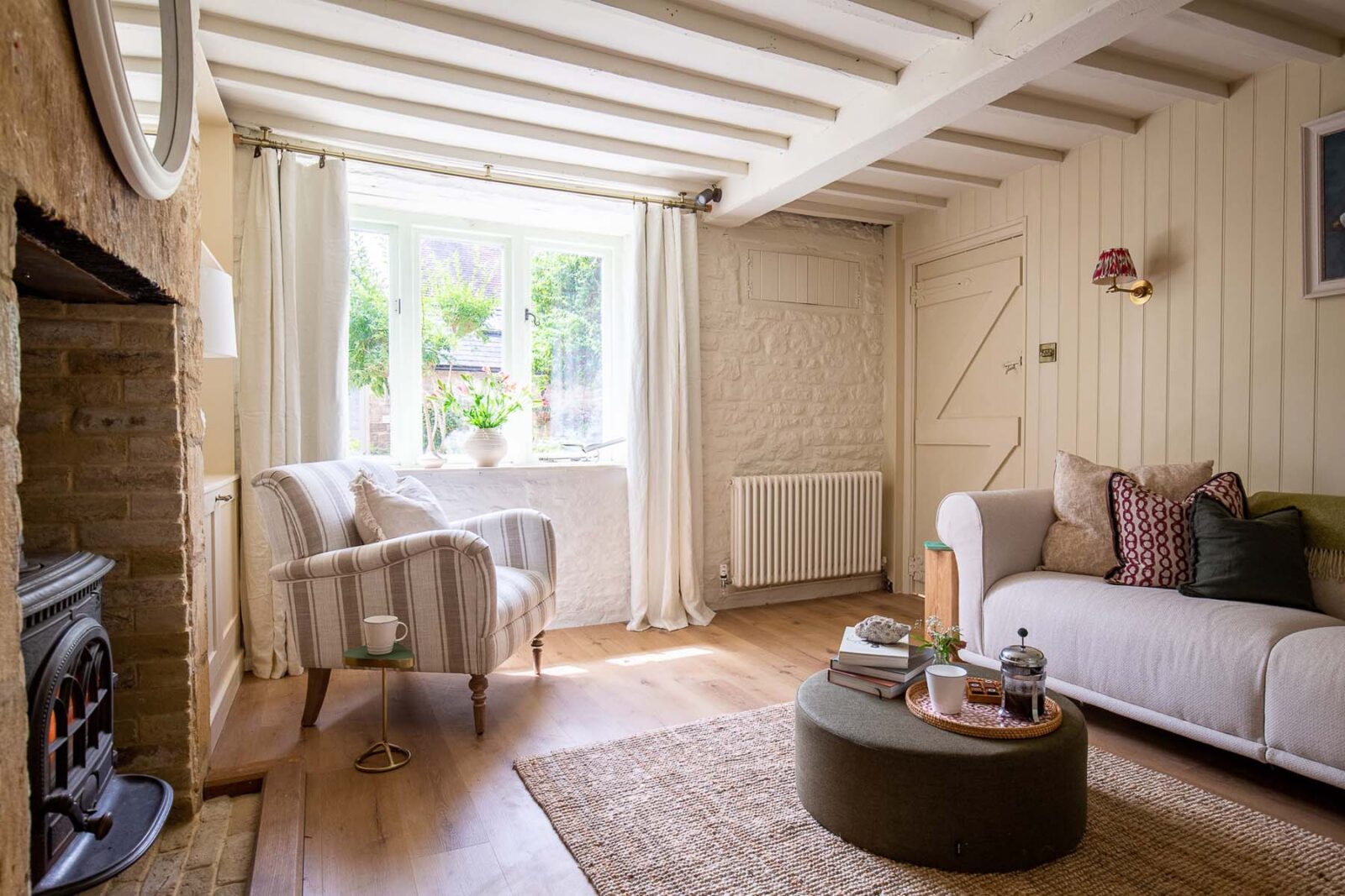 cottage sitting room with original beams